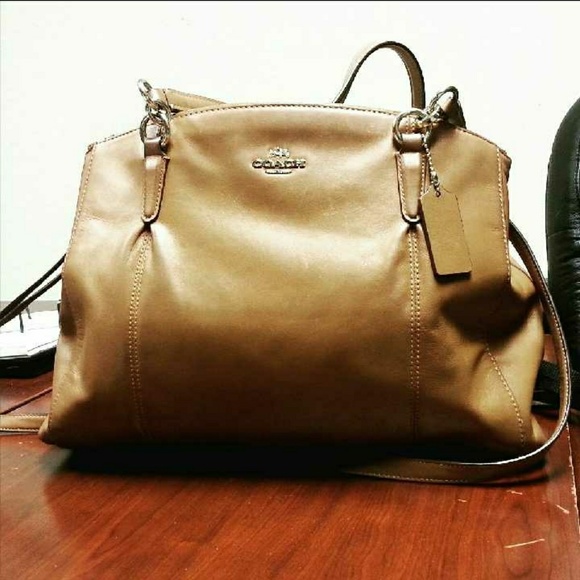 Coach Handbags - Vintage Leather Coach handbag Coach Handbags - Vintage Leather Coach handbag